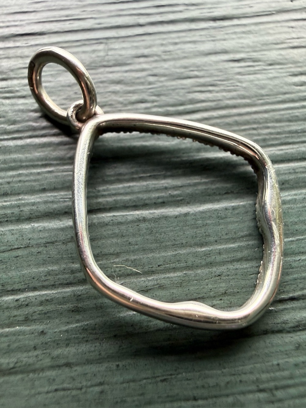 Monica Vinader Riva Kite Diamond Medium Pendant Sterling Silver - Picture 5 of 5